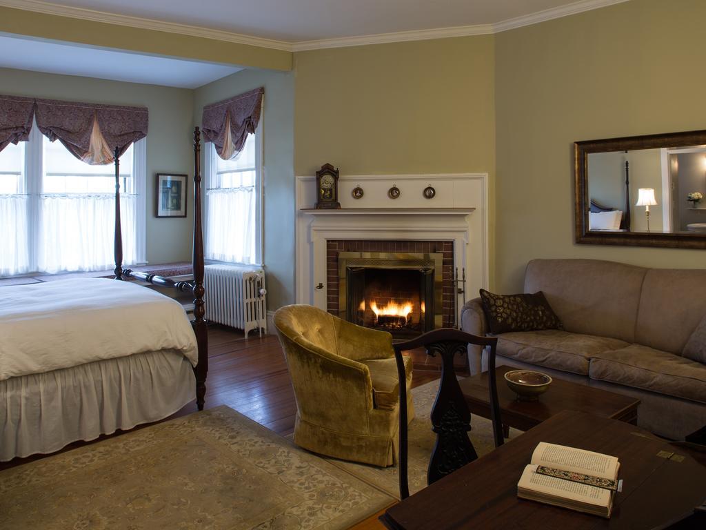 The Manor Inn Castine Buitenkant foto